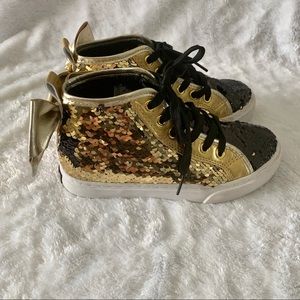 black and gold jojo siwa shoes